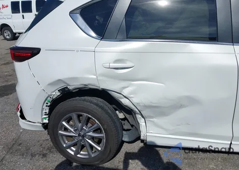 2024 Mazda Cx-5 2.5 S Preferred z USA, uszkodzony, nr VIN JM3KFBCL0R0472244